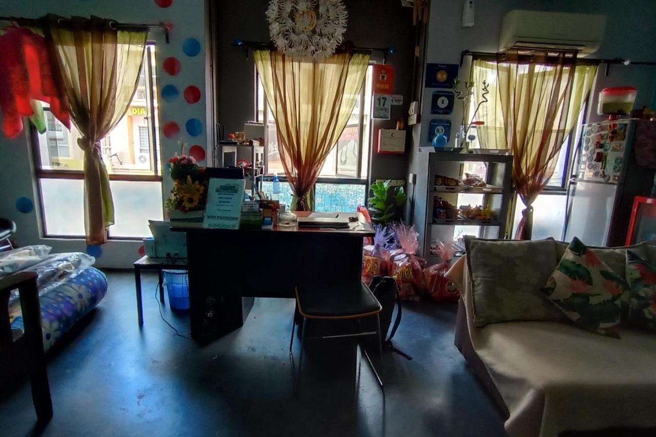 Spot On 89952 Sayang Selalu Guest House Malacca Ngoại thất bức ảnh